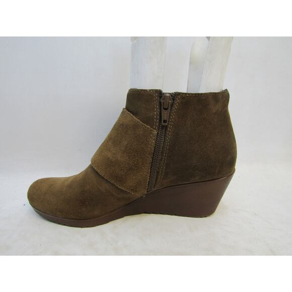 MUNRO Size 7.5 W (Wide Width) Brown Suede Wedge Heel Ankle Boots Booties - Picture 4 of 11